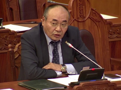 Д.Эрдэнэбат: Сонгуулийн хуулиар оролдсон нам унадаг, надад ч тохиож байсан