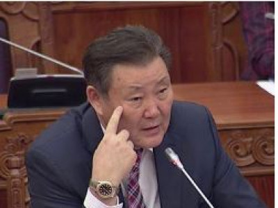 Д.Тэрбишдагва: Сайдтай чинь ярьчихсан, асуудал гарвал надад хэлээрэй