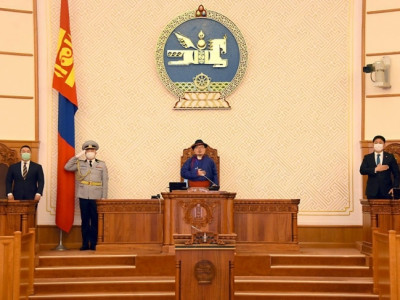 Сүүлчийн чуулганы нээлтийн сюрпризүүд