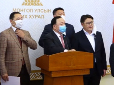 МАН-ын гишүүд ээ, малчдыг зөнгөөр нь орхи