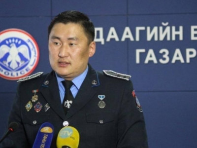 Б.Баатархүү: Байлдагч Б, түрүүч Б нарын хооронд харуулын цэгийг орхин явсан гэдэг маргаан үүсч, нэгийгээ зодсон