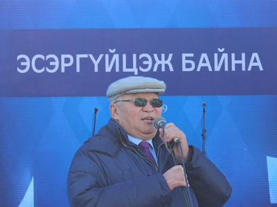 Э.Бат-Үүл: Дарангуйлагчдад М.Энхсайханыгаа өгөхгүй