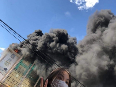 “Та нар утасныхаа цаанаас хүн хутгалж суугаагаа хэзээ ухаарах вэ”