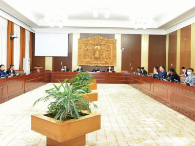  Цар тахлын үеийн тансаглал буюу ЮУН ГУРВАН БАЙНГЫН ХОРОО ВЭ?