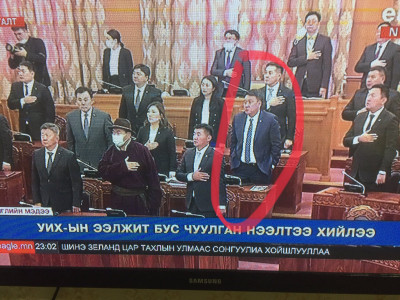Төрийн дууллаа хүндлэхгүй байж, төр түших нь зөв үү! Б.Жавхлан гишүүн ээ