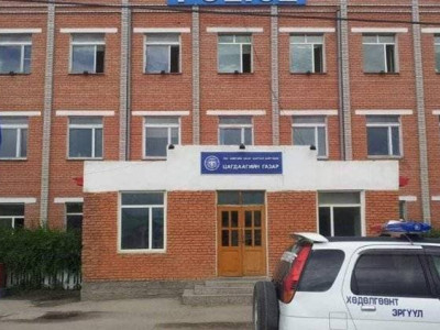 Бэлгийн хүчирхийлэлд өртсөн 9 настай охиныг нуучихсан учраас хамгаалалтад авч чадахгүй байна