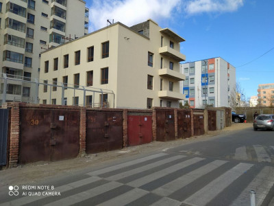 Тоосгон гаражийг албадан буулгаж,явган хүний зам болгон тохижуулна