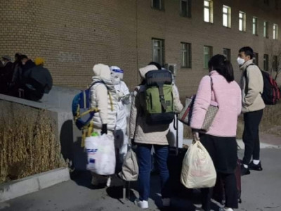 Covid-19 туссан жолооч эхнэртэйгээ зохиолын дууны концерт үзсэн байж болзошгүй