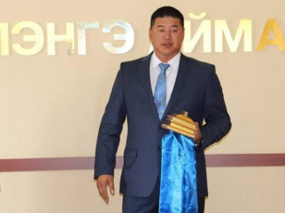 Ерөнхий сайд У.Xүрэлсүх “гэмт хэрэгт холбогдон шалгагдаж байгаа Ш.Оргил”-ыг Сэлэнгэ аймгийн засаг даргаар батламжилах уу?