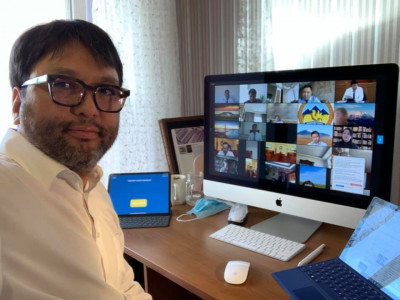 Т.Доржханд сахлын татуурганы мөнгөө сайн үйлсэд хандивлах ажээ