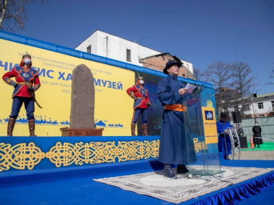 Коронавирусээр далимдуулж, 