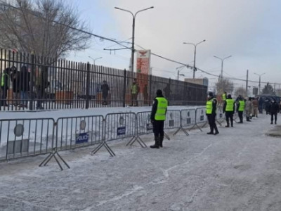 Хөл хориог гурван хоногоор сунгах хувилбар яригдаж байна гэв