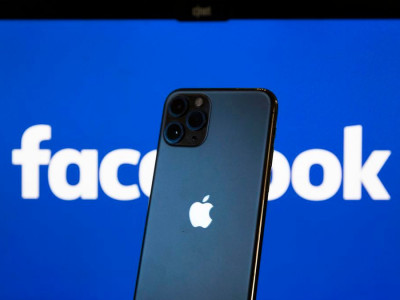 Facebook компани өдөр тутмын сонинд Apple-ийн эсрэг сурталчилгаа гаргажээ