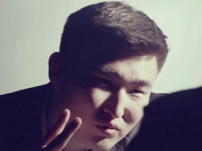Б.Идэр-Од Гадаад нөхөртэй гэж ээж рүү минь битгий дaйpaapaй
