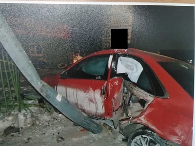 Гэрлийн шон мөргөж, жолооч 33 настай, эмэгтэй гэмтжээ 