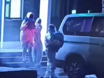 Дөнгөж төрсөн эмэгтэйтэй xvнлэг буc xaрьцсан эмнэлгийн удирдлагуудад хариуцлага тооцохыг даалгажээ