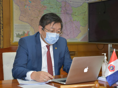 Үсчин, гоо сайханчдыг шинжилгээнд хамруулахыг УОК-иос үүрэг болгожээ
