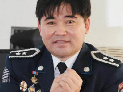 С.Энхтөр Азын дугаар аз авчирдаггүй, 9 байгаад ч архиа уугаад машинаа жолоодоход үхэх газраа үхсэн л байдаг