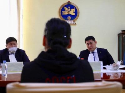 Гитлер ч зүрхлэмгүй харгислал?!