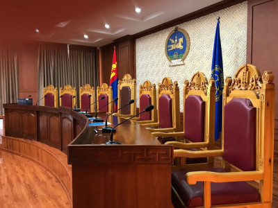 Цэцэд санаархсан “хараат” нэр дэвшигчид хэн нь хэн бэ