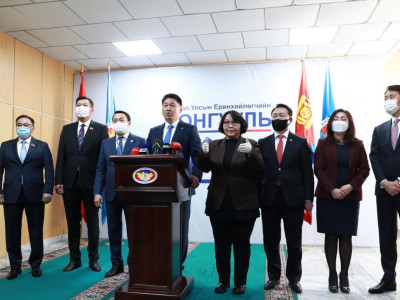 У.Хүрэлсүх: Хэрэв би Ерөнхийлөгчөөр сонгогдвол ард түмнийхээ эв нэгдлийг нүдний цөцгий мэт хайрлан хамгаалах болно 