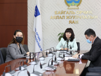 Нэг сайд жолдож, нэлээн хэдэн сайд ч цөөдөх асуудлын эргэн тойронд