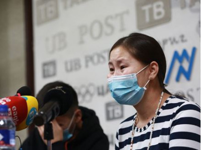 Taлийгaaчийн дүү Э.Нандинчимэг: З.Одгэрэл гэх эмэгтэй гэрт ирж, ээж аав руу минь дaйpч, зулын өмнө байсан ахын минь зургийг одон медальтай нь авч зугтсан