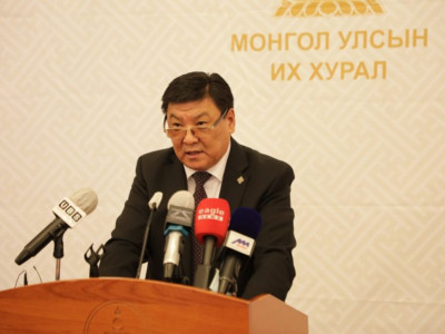 Ц.СЭРГЭЛЭН: Улсын хилийн зурваст хууль бусаар олборлолт хийж буй үйлдлийн эсрэг ажиллана 
