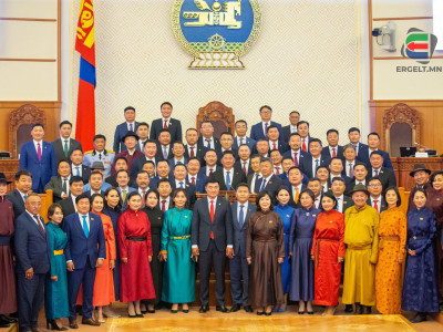 БАЯР ДАЛИМДУУЛЖ, БАГЦ БАГЦААР НЬ ХУУЛЬ БАТАЛДАГ УИХ ИЧИГ