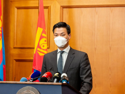 Өндөр настнууд, хүүхдүүдэд коронавирусийн халдварын эрсдэл байгаа тул Цагаан сарыг өргөн хүрээнд тэмдэглэхгүй байхыг уриалж байна