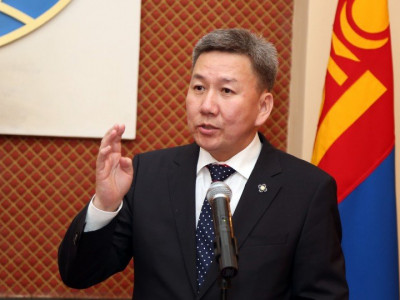 Л.Болд: Зуун жилдээ ч Монголчуудаа хөтлөж явах эцэг хууль