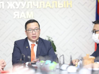 Б.Бат-Эрдэнэ: Яндангаас гарах утааны стандартыг тогтооно