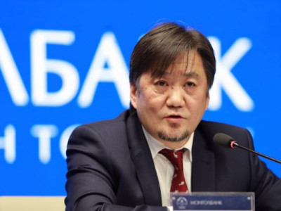 Б.Лхагвасүрэн: Төлбөрийн тэнцэл алдагдалтай гарсан тул ам.долларын ханш өслөө
