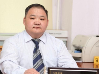 “Багануур” ХК-ийн захирал Э.Номинчулууныг хахууль авч байх үйлдэл дээр нь баривчилжээ