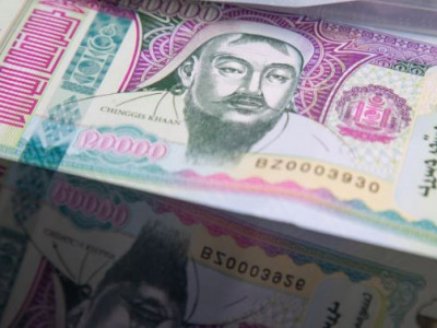 Нэг сая төгрөг болон түүнээс доош орлоготой иргэдэд ирэх сараас эхлэн НДШ-ийн 50%-ийг он дуустал буцаан олгох эцсийн шийдвэр гарлаа