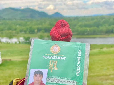 Улаан бал нэвтрүүлгийн хөтлөгч Ч. Лодойсамбуу Үндэсний их баяр наадамд зoдоглоно 