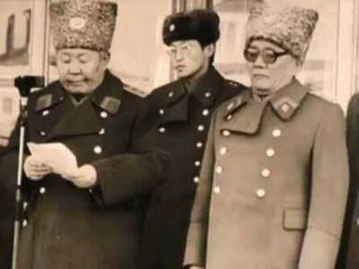 С.Баярын долоон хаус ба Цэдэнбалын Зоригийн ганц нэг байр