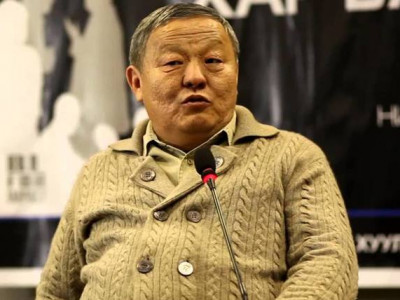 Баабар: Төвд, Хятадаас шашны хараат байдал, түүнээс салах оролдлого