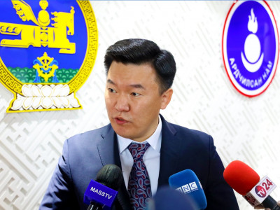 М.Тулгат: С.Эрдэнээ, шуналын тулам минь зайлаач ээ! 