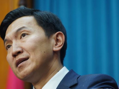 Н.Учрал: Гадаадын том сургуулийг мөнгөө төлбөл төгсөнө. Мал ч байсан төгсөнө