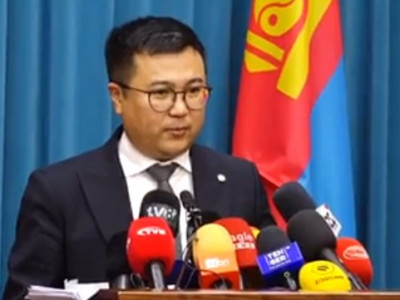 Эрх мэдлээ урвуулан ашиглах, хахууль авах гэмт хэрэгт эрх хасах ялыг 20 жил хүртэл оногдуулахаас гадна төрийн албан тушаалд бүх насаар нь ажиллуулахгүй