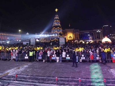 Цантай хөлдүү талбайдаа хийн бамбар ч болтугай асаах байлаа