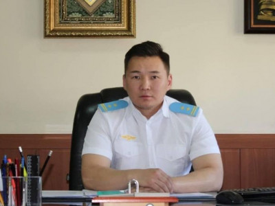 Гэрээс нь 7.3 тэрбум төгрөг олдсон С.Батдөл гэж хэн бэ?