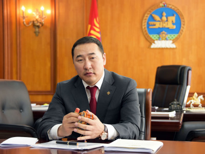Ж.Мөнхбат өөрийнхөө хүсэлтээр бүрэн эрхээсээ албан ёсоор чөлөөлөгдөх хүсэлт гаргасан УИХ-ын дөрөв дэх гишүүн боллоо