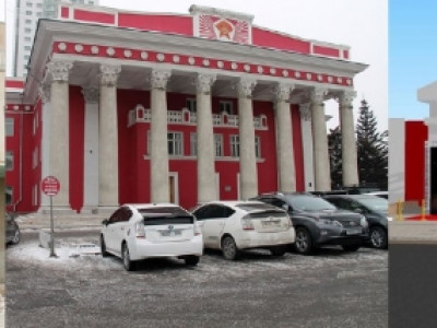 Төрийн бодлого үгүйлэгдсэн театрын арын алба