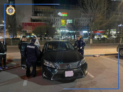 Мансууруулах сэтгэцэд нөлөөлөх бодис илэрсэн гурван иргэнийг шалгаж байна