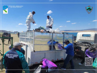 Улаагчны хар нуур орчмоос 500 кг нойлын цаас, 3 тонн хог гарчээ