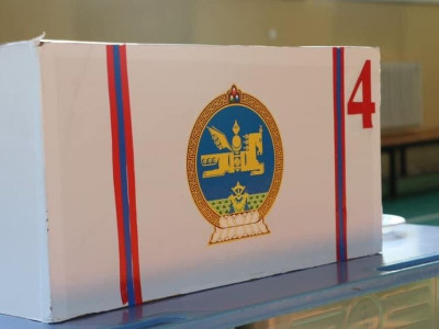 Намрын улс төр “халуурна”, угтал уулзалтууд нь одоогоор Хөвсгөл, Говь-Алтай, Алтай Таванбогдод болоод байна