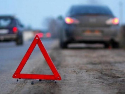 Ачааны автомашин суудлын автомашинтай мөргөлдөж, нэг иргэн амиа алдлаа