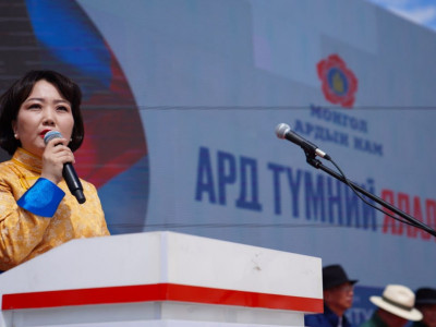 Доржсүрэнгийн Үүрийнтуяа: Амьдралдаа баримталдаг зарчим минь ам, ажил хоёр зөрдөггүй байх ёстой